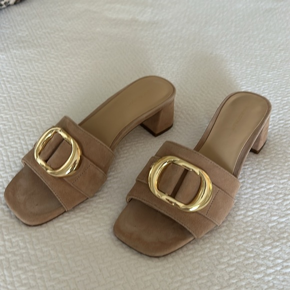 Ann Taylor Tan Sandals with Gold Buckle - Picture 2 of 7